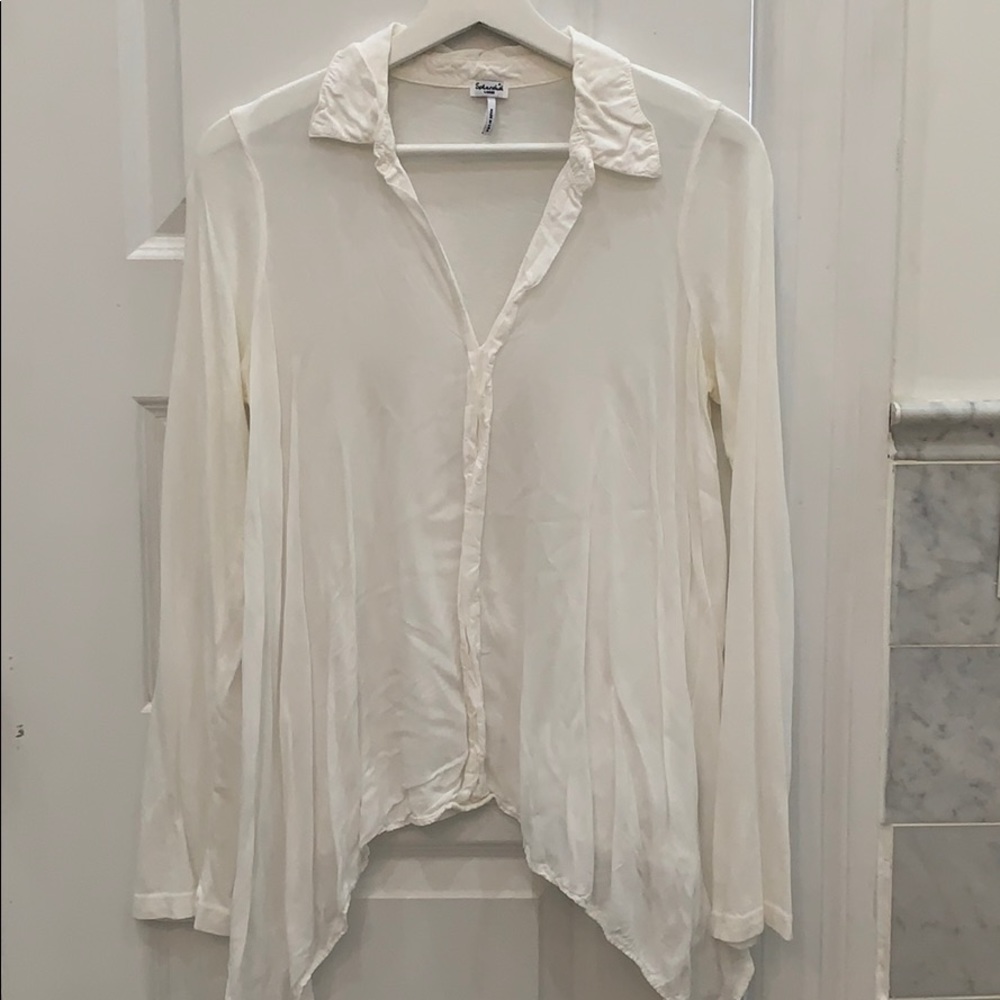 Splendid white top with high low hem size L